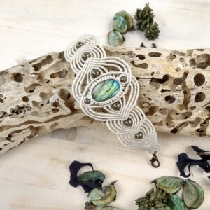 Bracciale in macrame